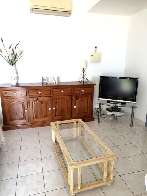 Appartement En Rez De Villa Vue Mer Монтичело Екстериор снимка